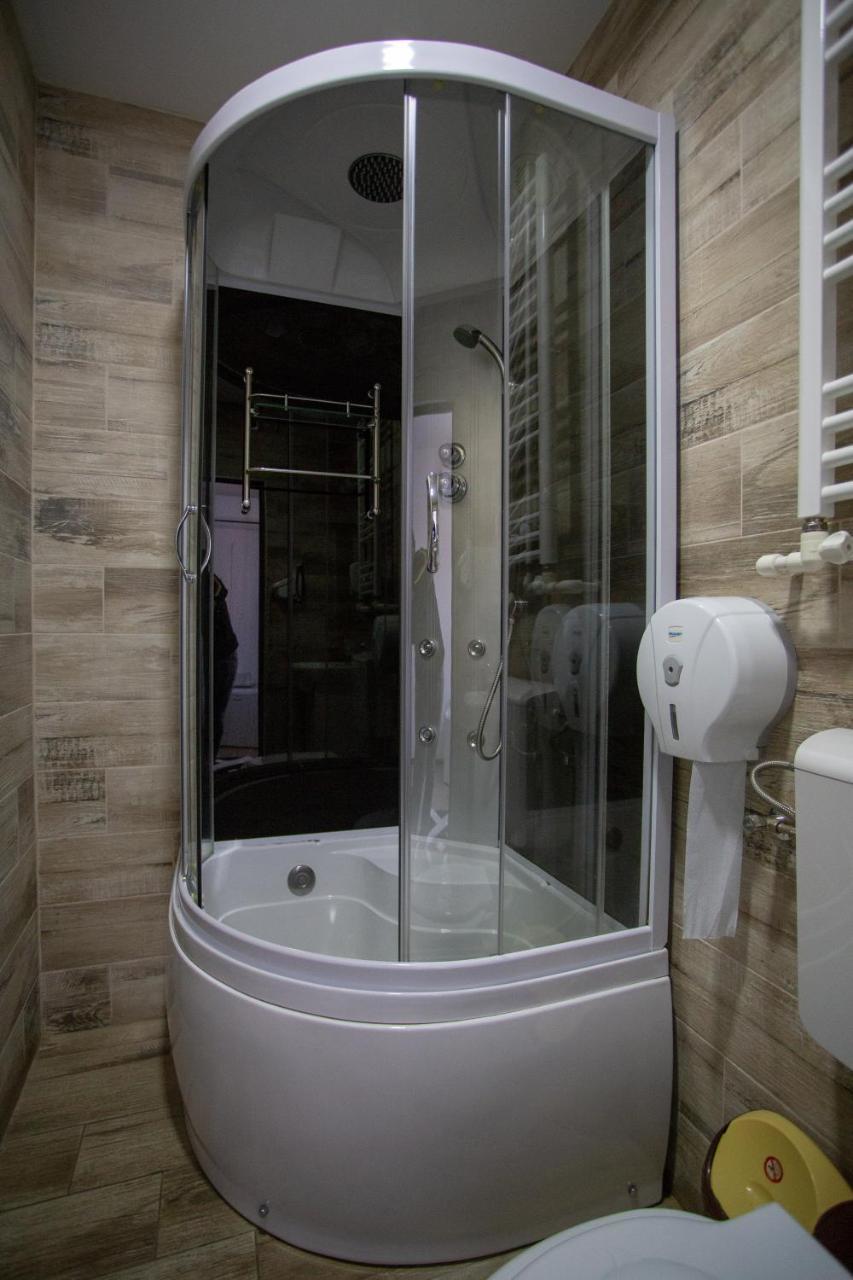 Casa Alex Hotel Targu Jiu Ngoại thất bức ảnh
